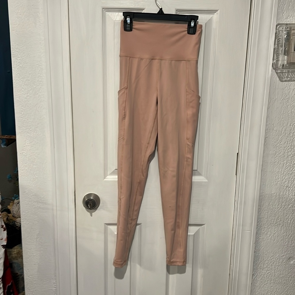 American Eagle women’s leggings